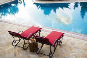 mackinac island hotels with pools