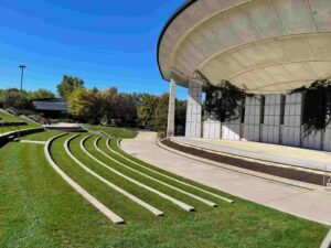 frank meijer gardens amphitheater