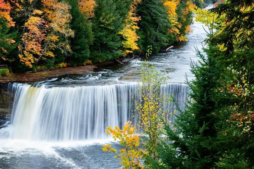 Fall in Pure Michigan: 12 Must-Do Experiences Before Winter Hits